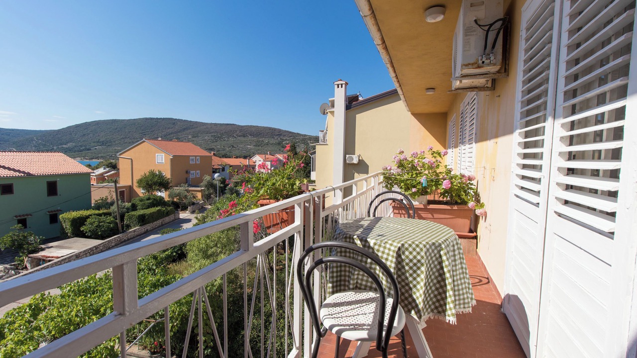 Photo of Outdoor in Cres