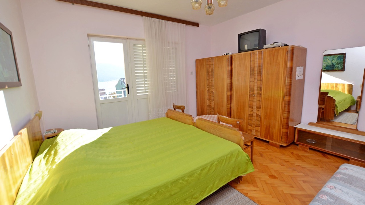 Photo of Bedroom in Cres