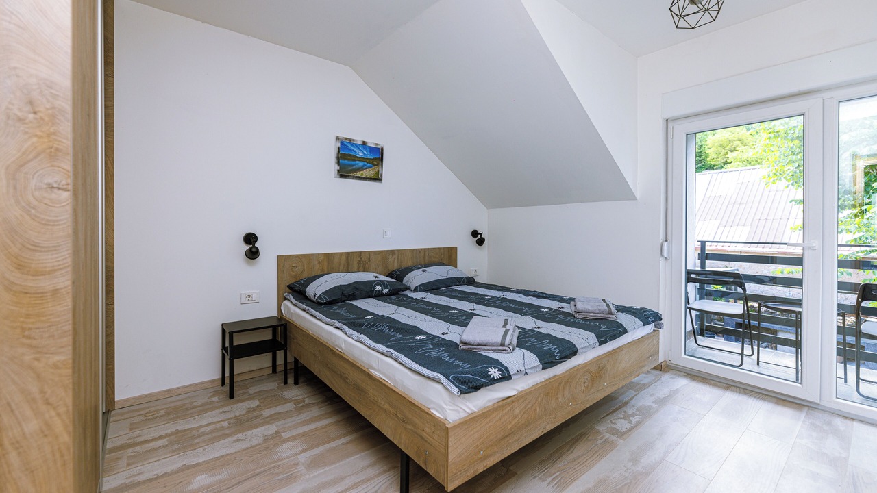 Photo of Bedroom in Lic