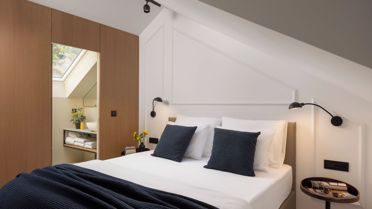 Photo of Bedroom in Pile