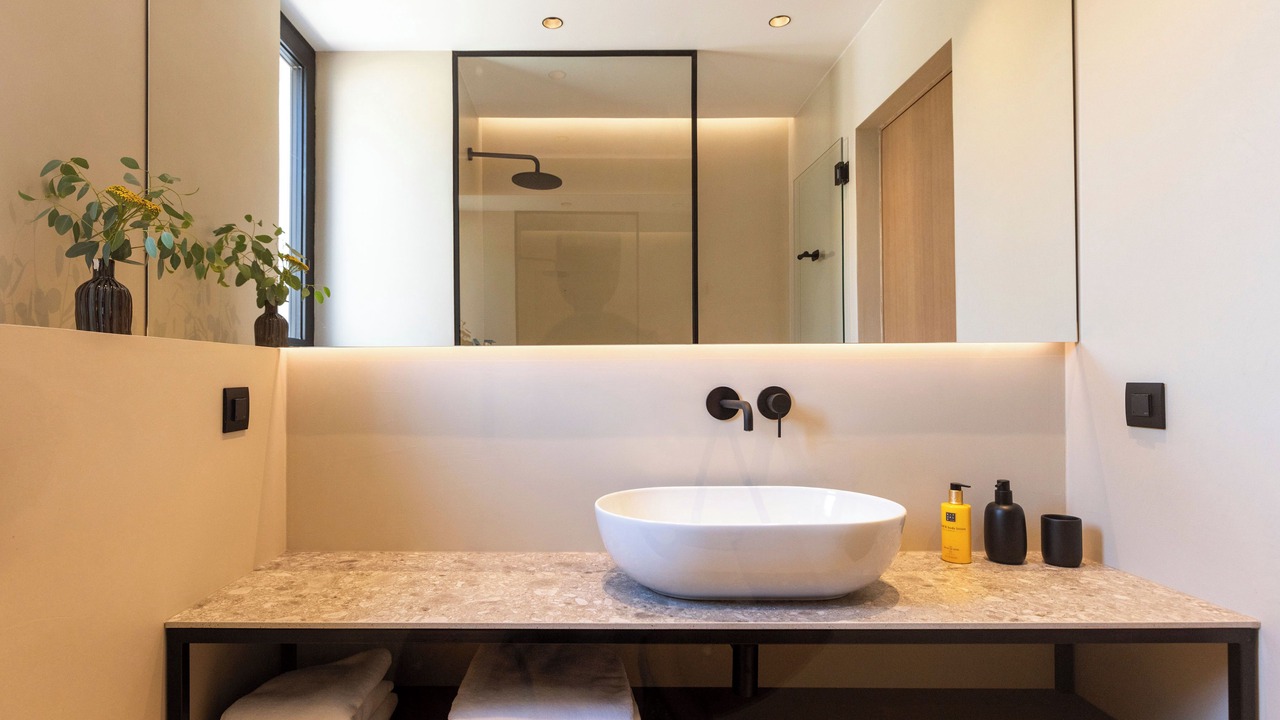 Photo of Bathroom in Pile