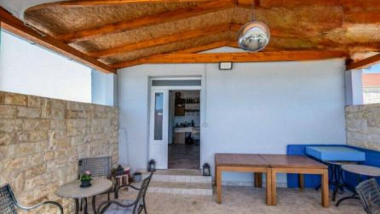 Photo of Outdoor in Cove Parja