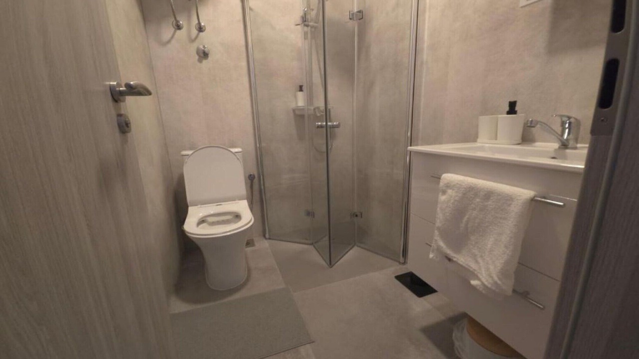 Photo of Bathroom in Cove Parja