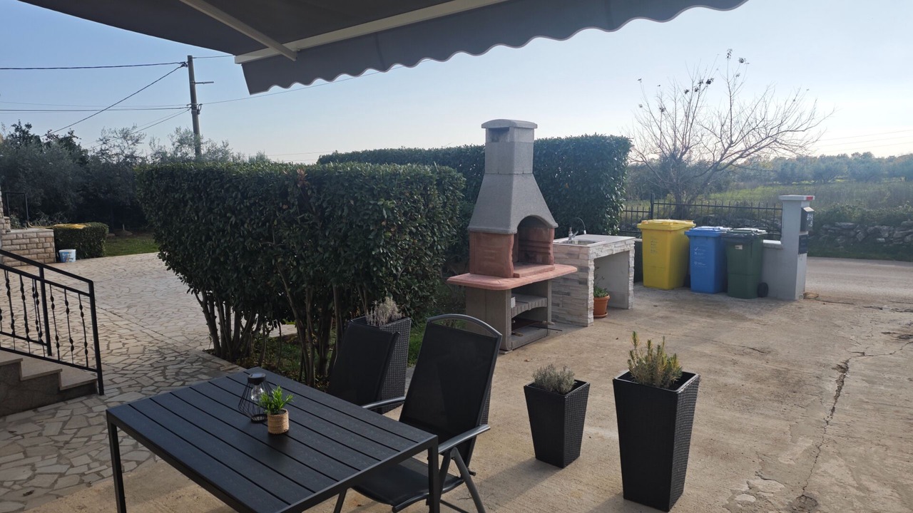 Photo of Outdoor in Mali Vareski