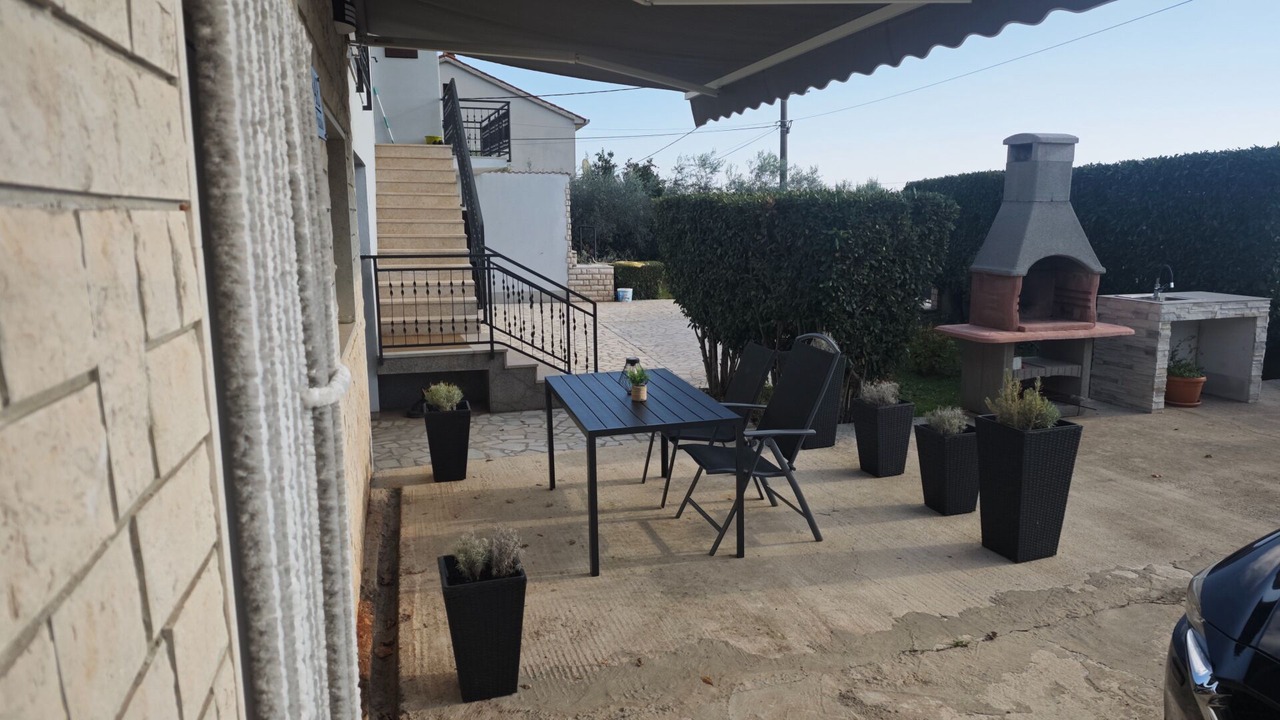 Photo of Outdoor in Mali Vareski