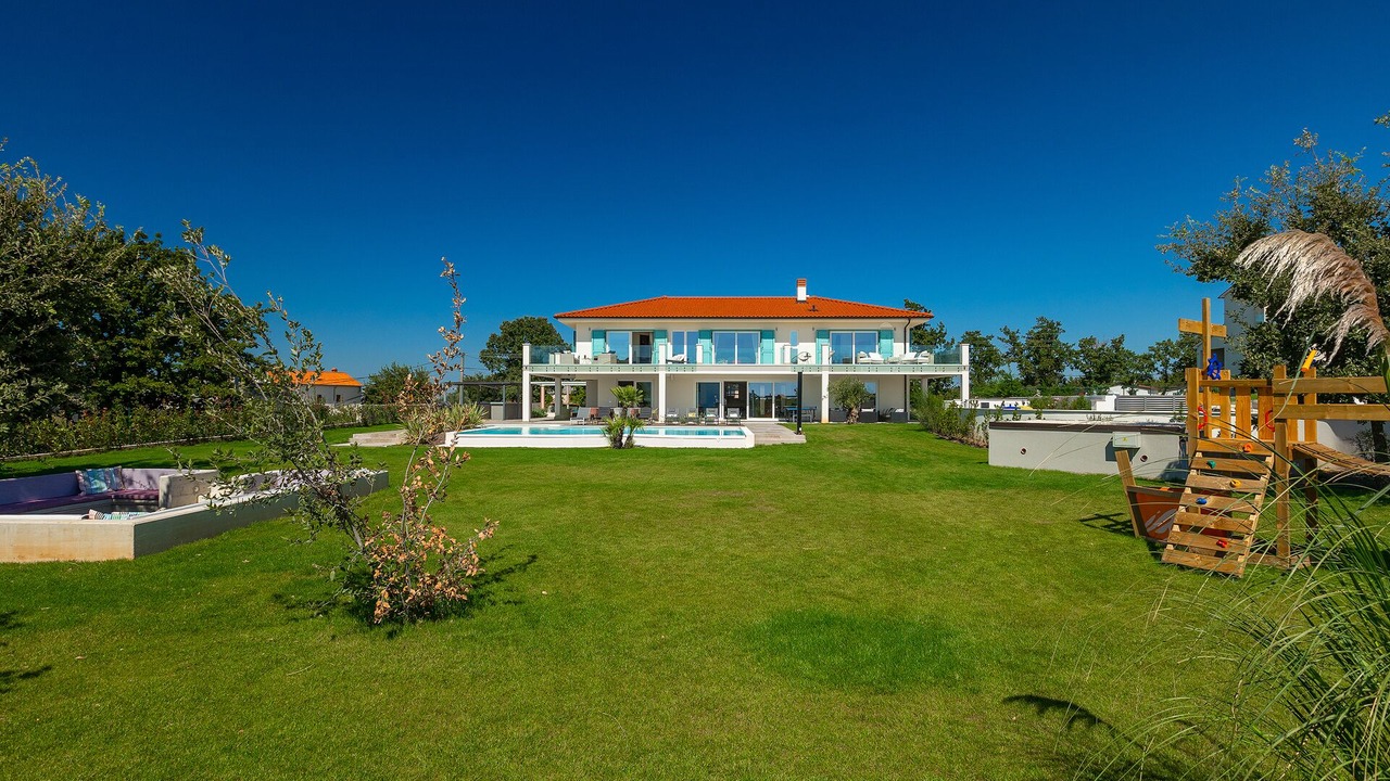 Photo of Outdoor in Jursici