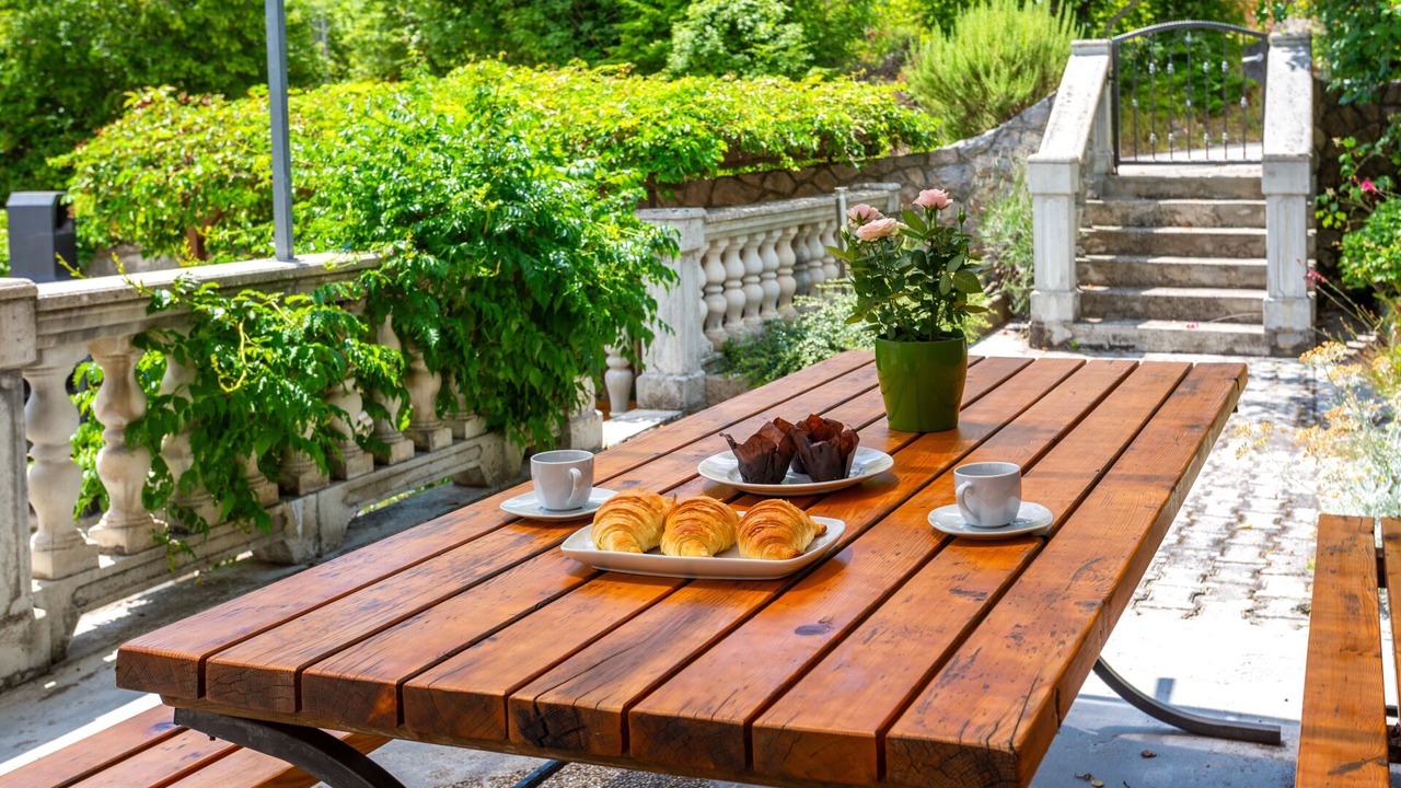 Photo of Outdoor in Risika
