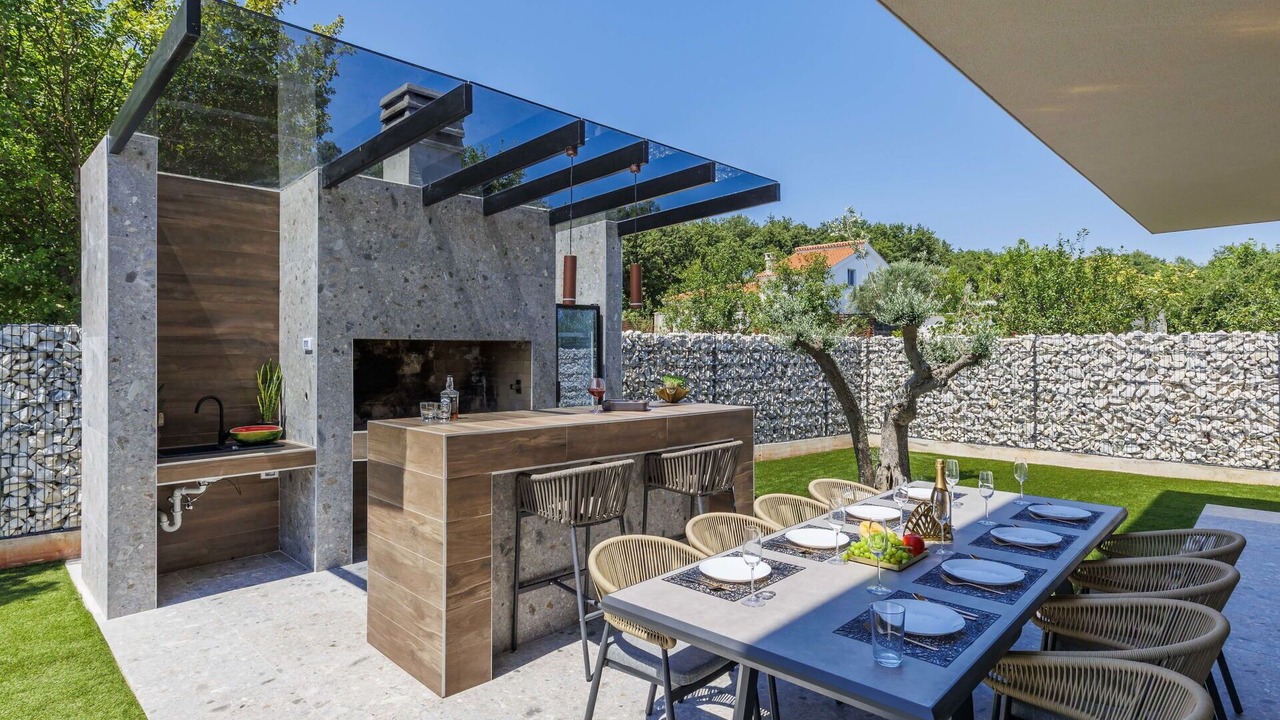 Photo of Outdoor in Loborika