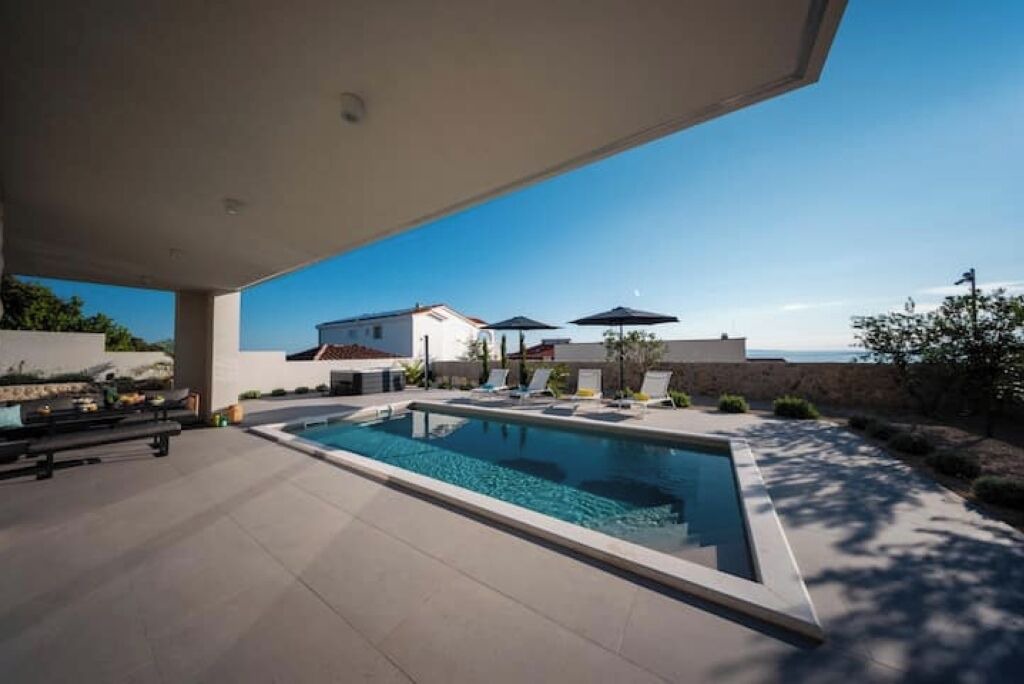 Photo of Outdoor in Mandre