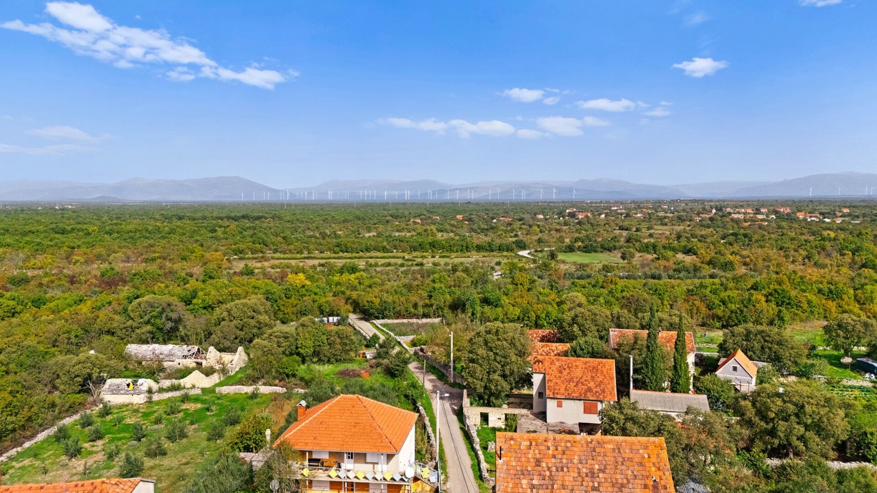 Photo of Outdoor in Promina