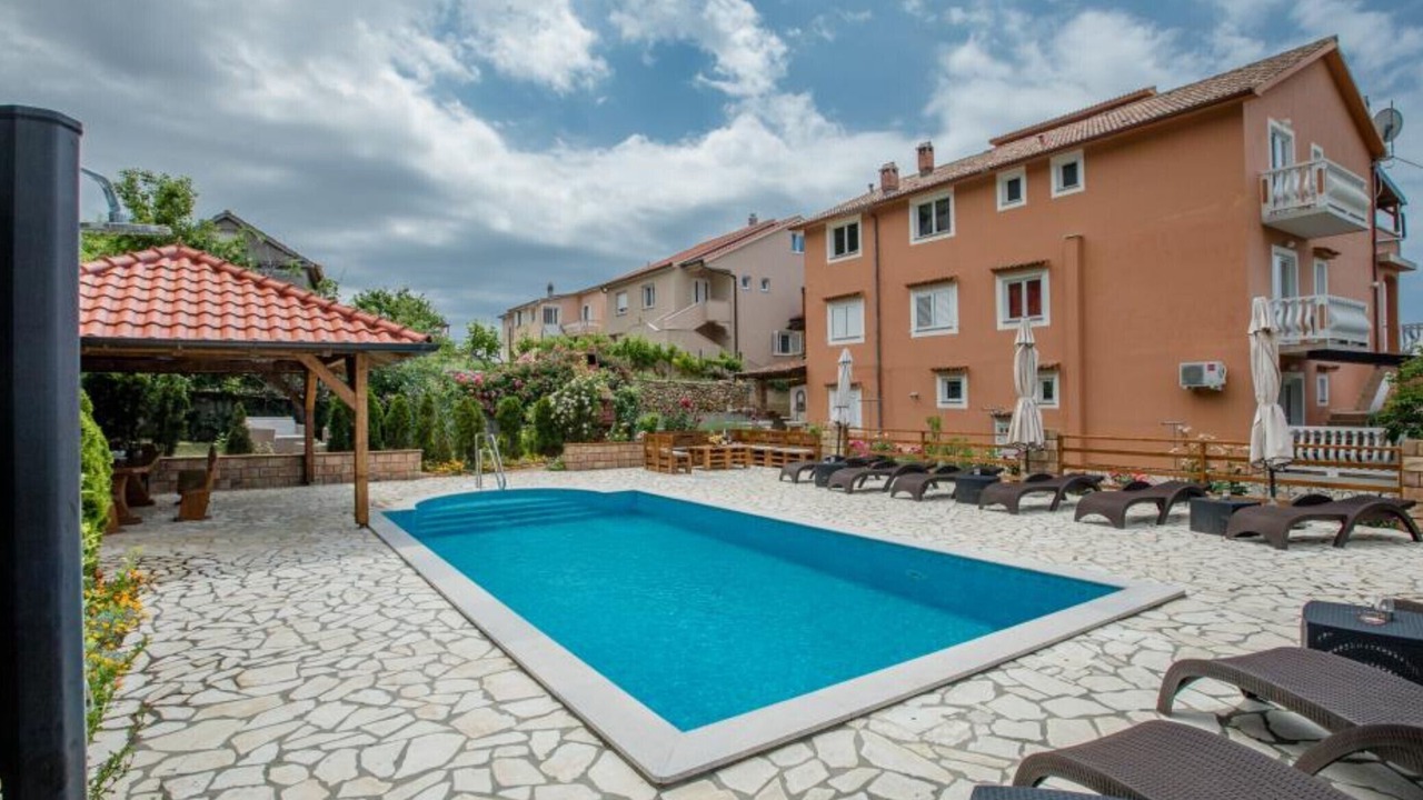 Photo of Outdoor in Mundanije