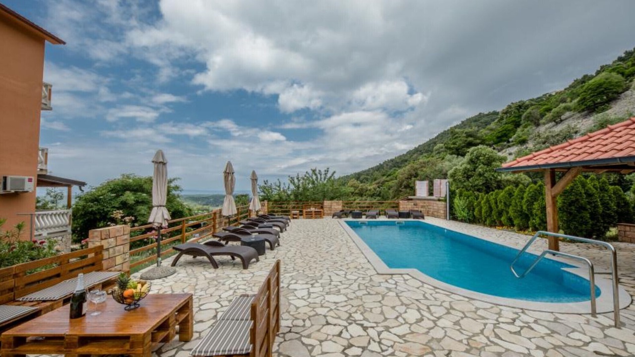 Photo of Outdoor in Mundanije