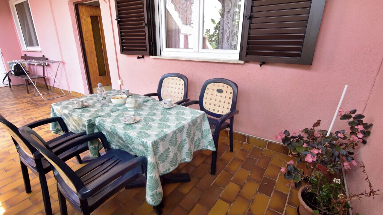 Photo of Outdoor in Murine
