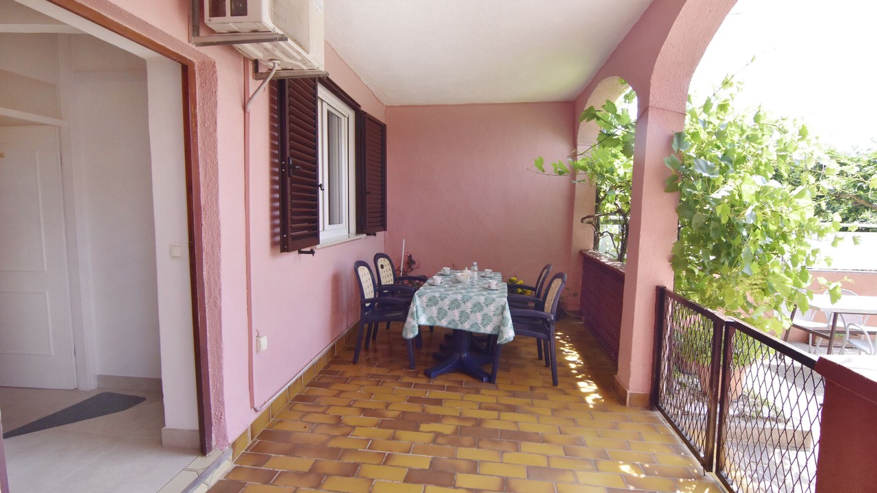 Photo of Outdoor in Murine
