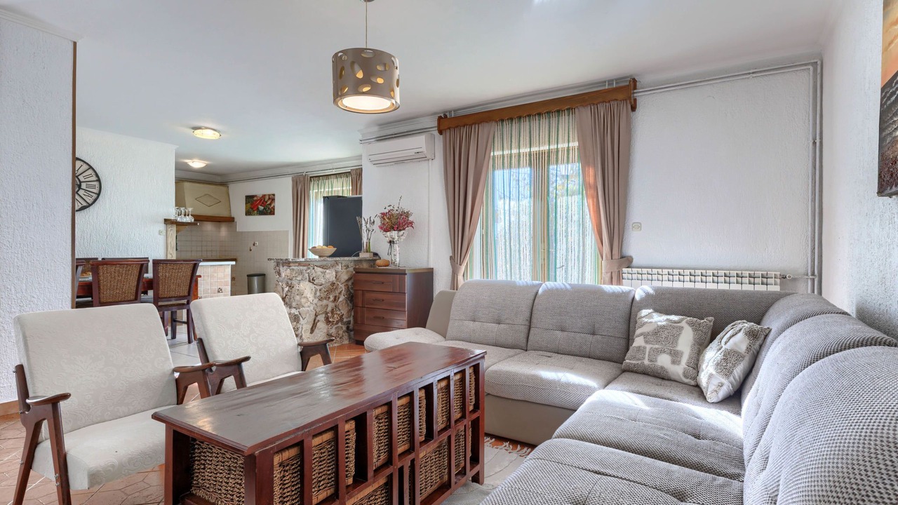 Photo of Livingroom in Brecevici