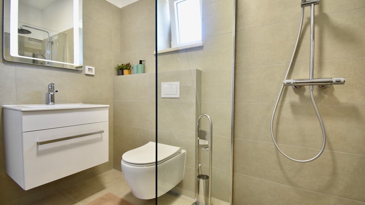 Photo of Bathroom in Vinkuran