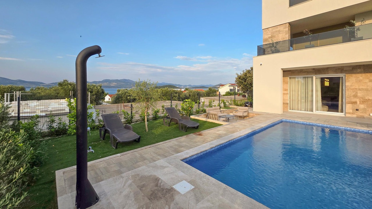 Photo of Outdoor in Drace