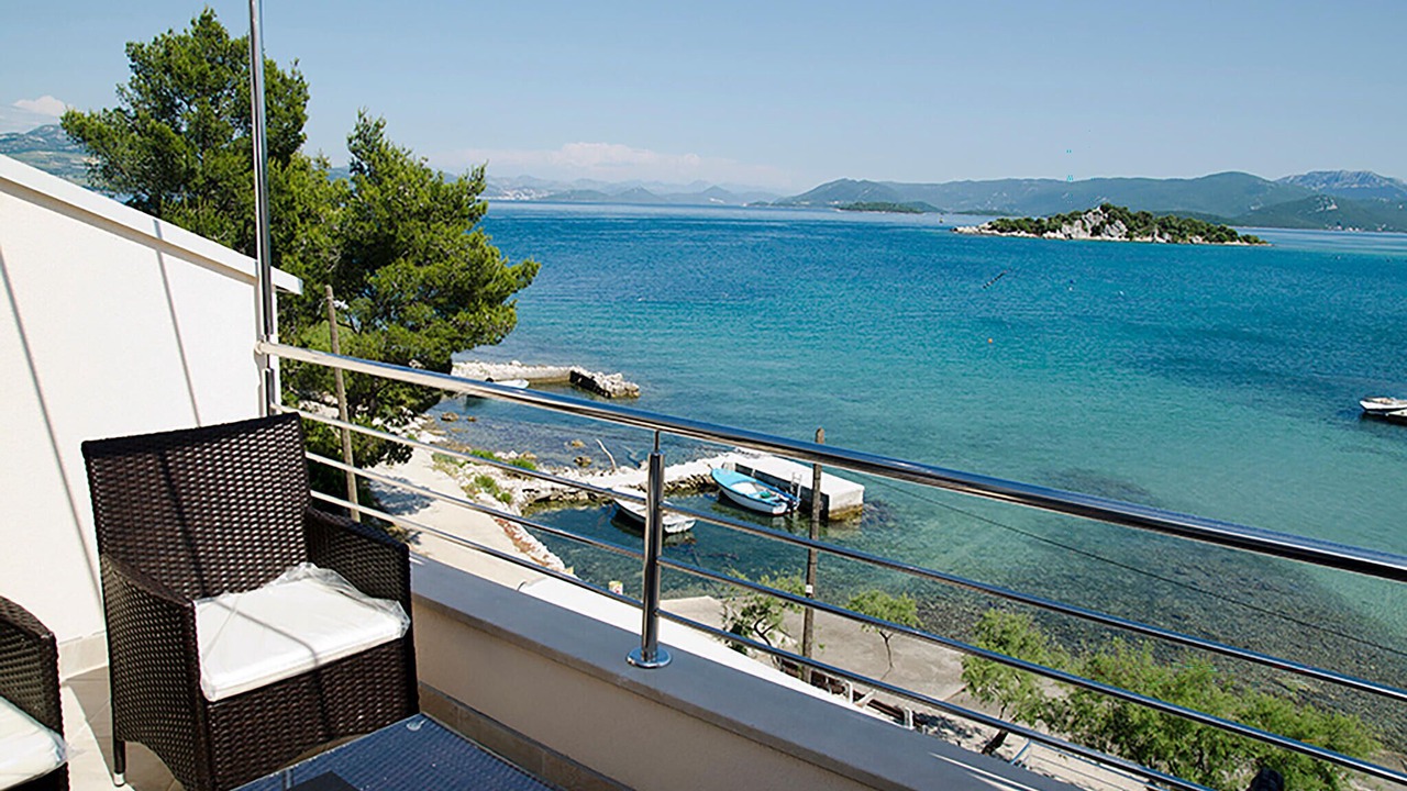 Photo of Outdoor in Sreser