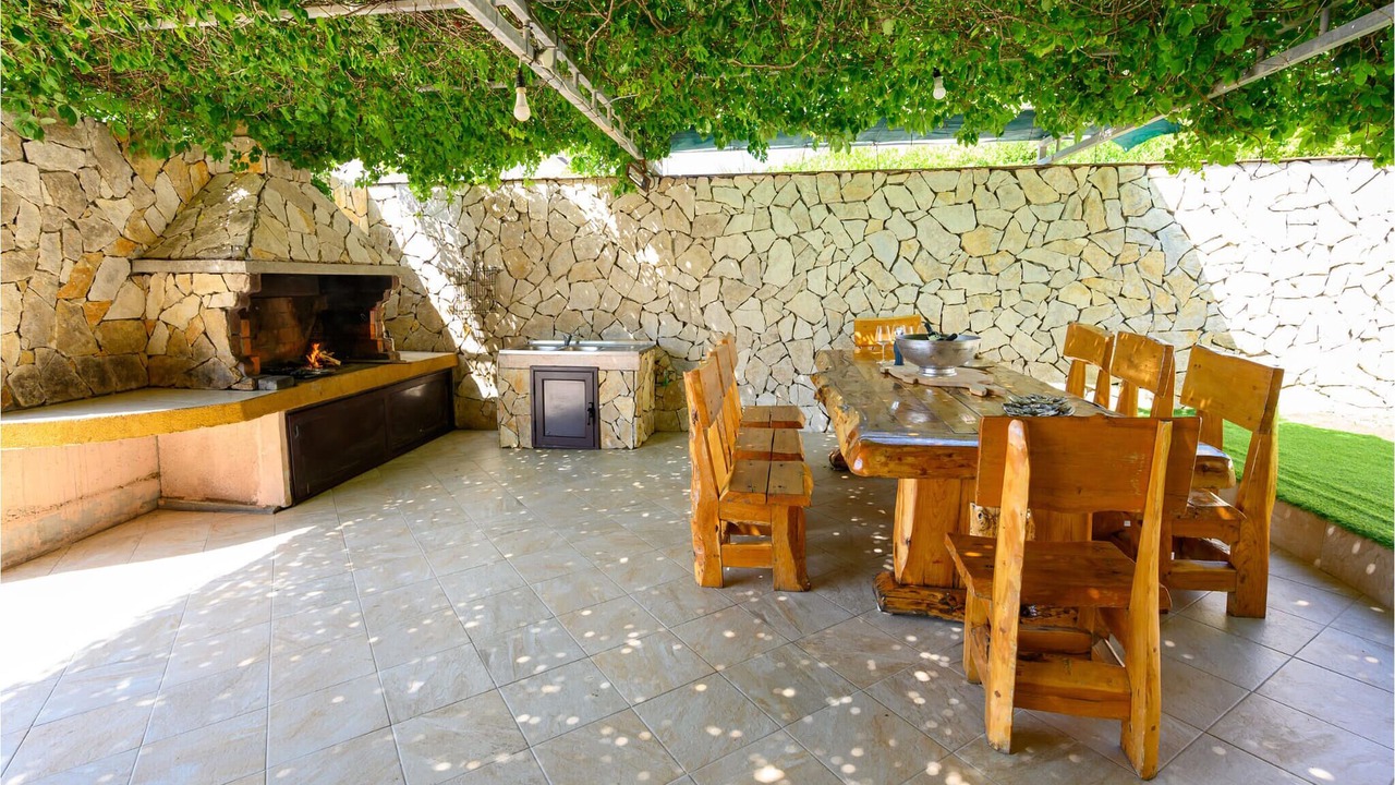 Photo of Outdoor in Sreser