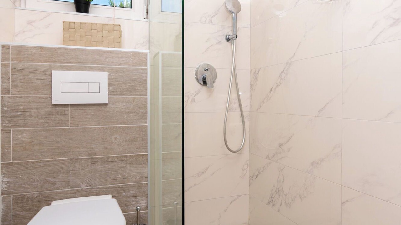 Photo of Bathroom in Seline