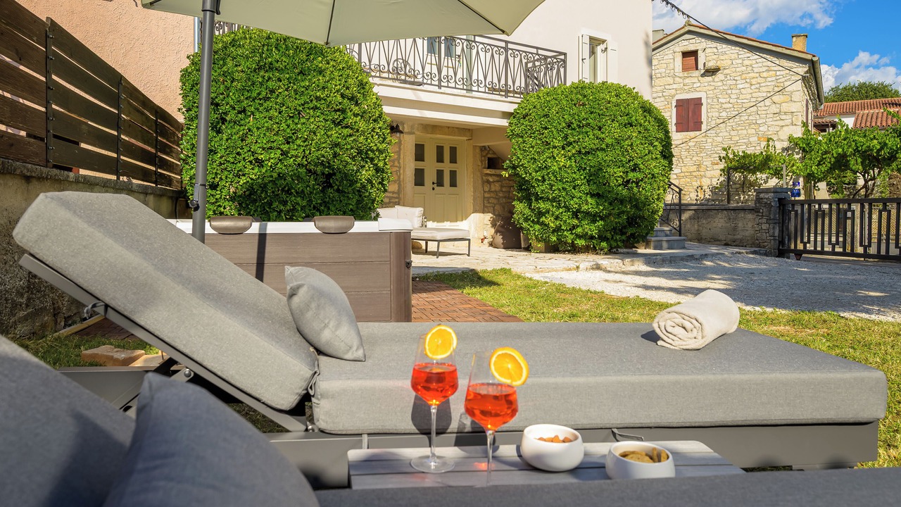 Photo of Patio Balcony in Peresiji