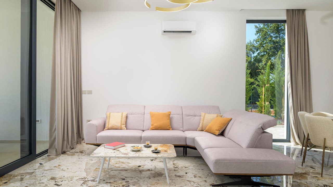 Photo of Livingroom in Jursici