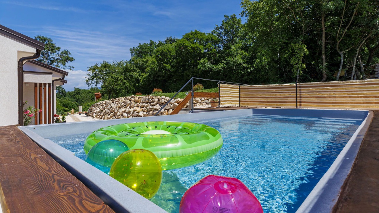 Photo of Outdoor in Strmac