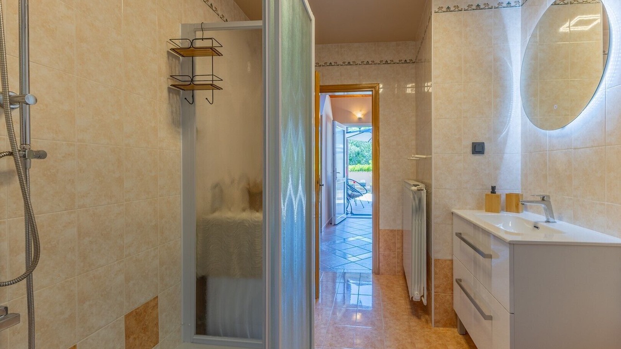 Photo of Bathroom in Antonci