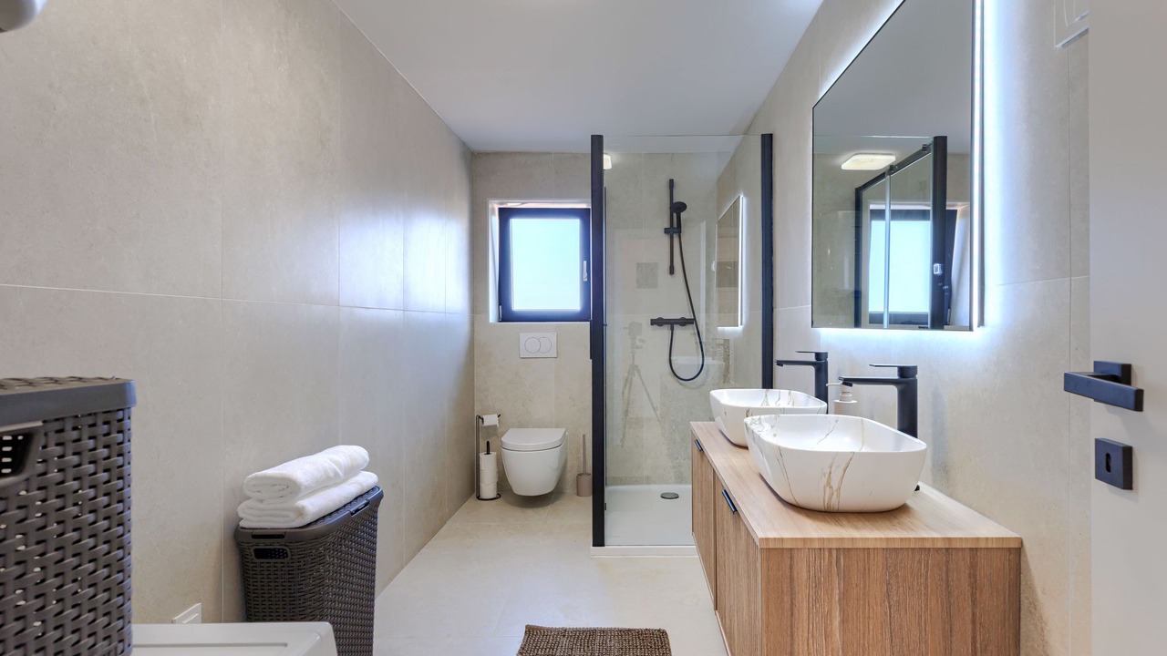 Photo of Bathroom in Radini