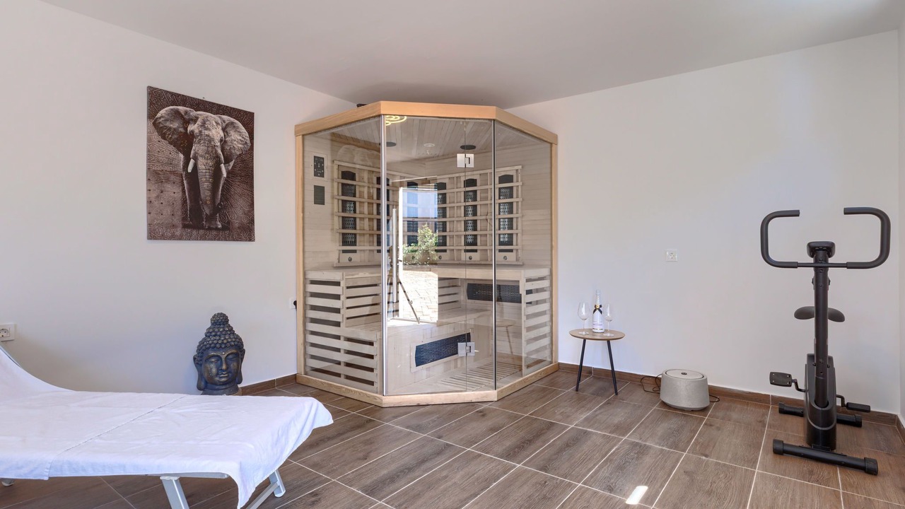 Photo of Bathroom in Radini