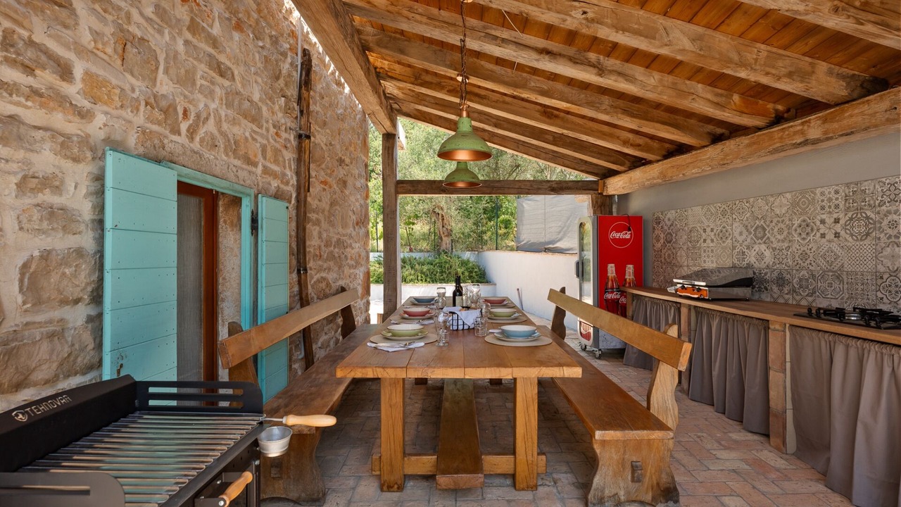 Photo of Outdoor in Vardica