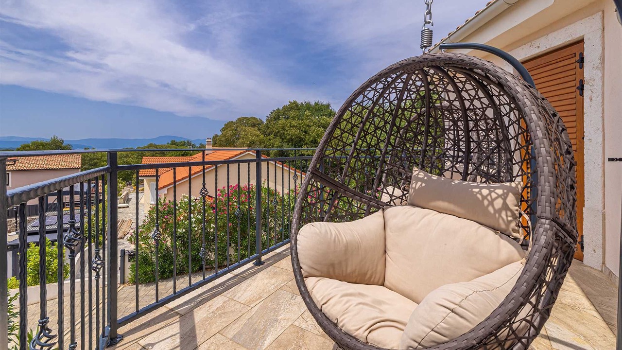 Photo of Patio Balcony in Malinska-Dubasnica