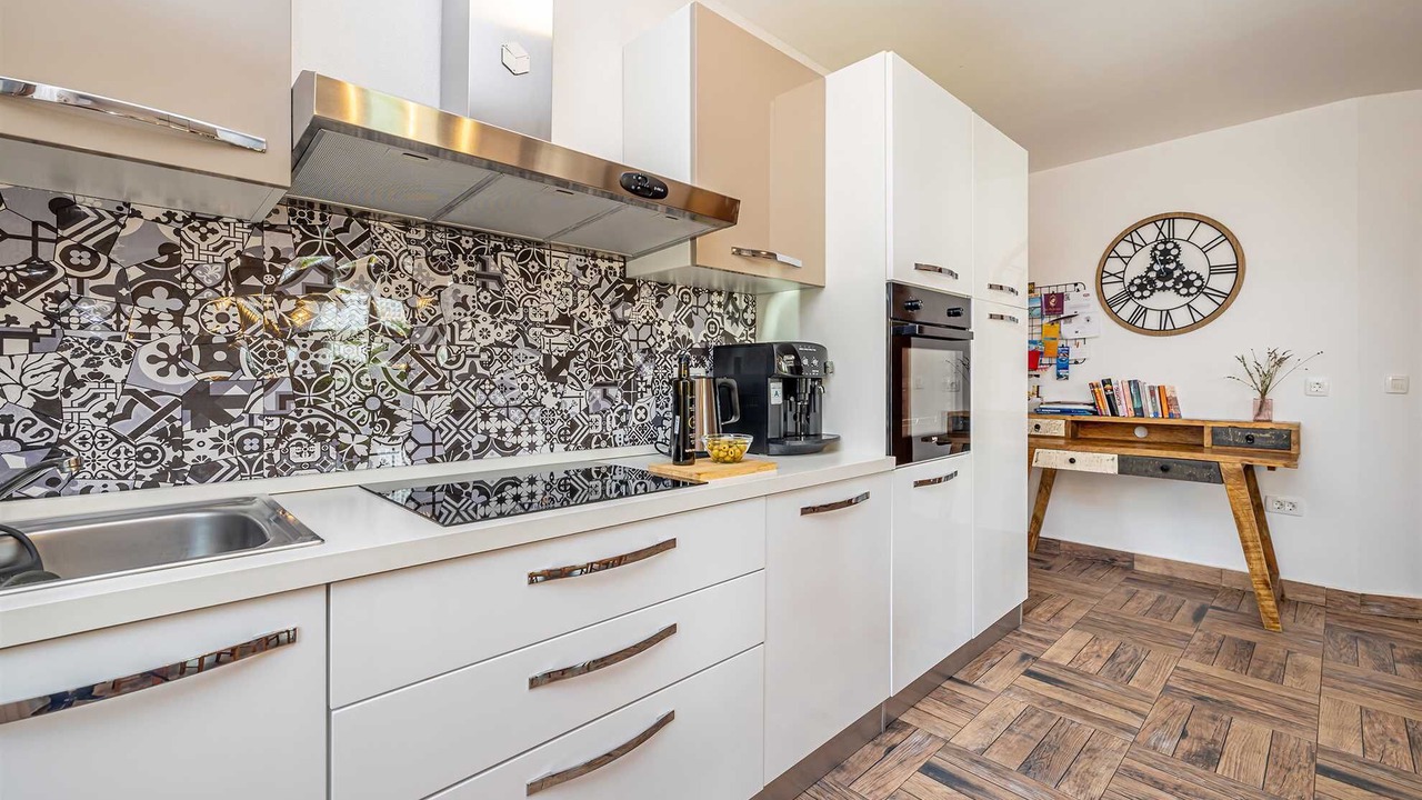 Photo of Kitchen in Malinska-Dubasnica