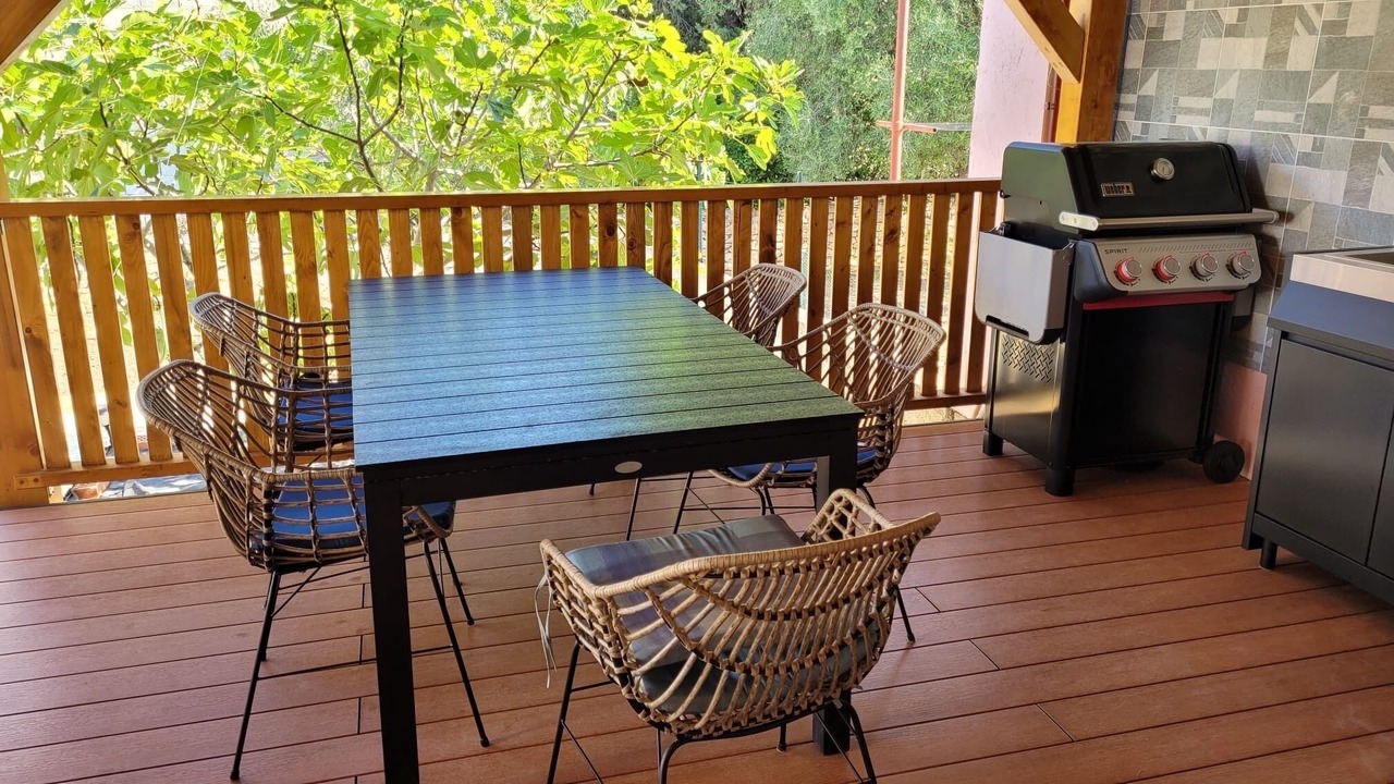 Photo of Outdoor in Mirce