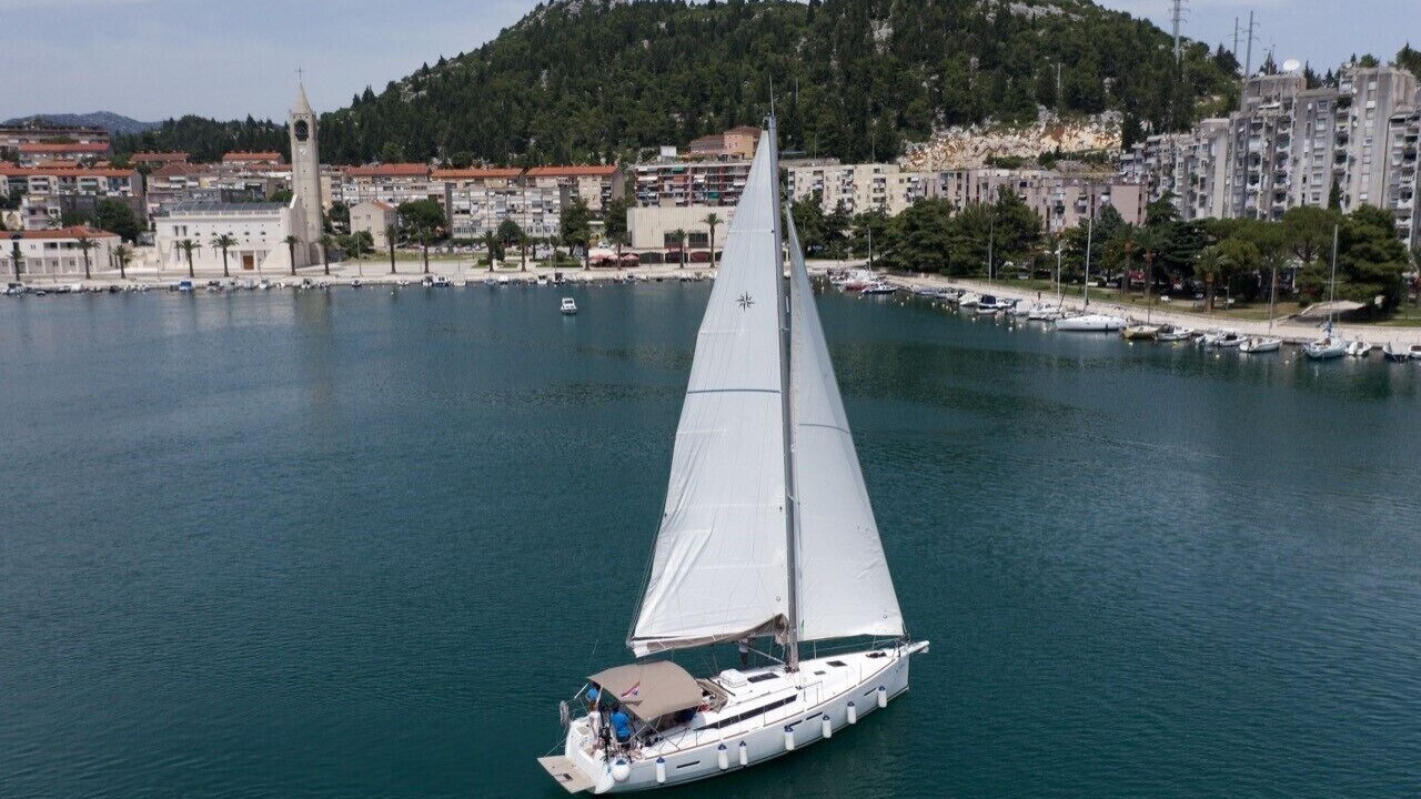 Photo of Others in Ploce