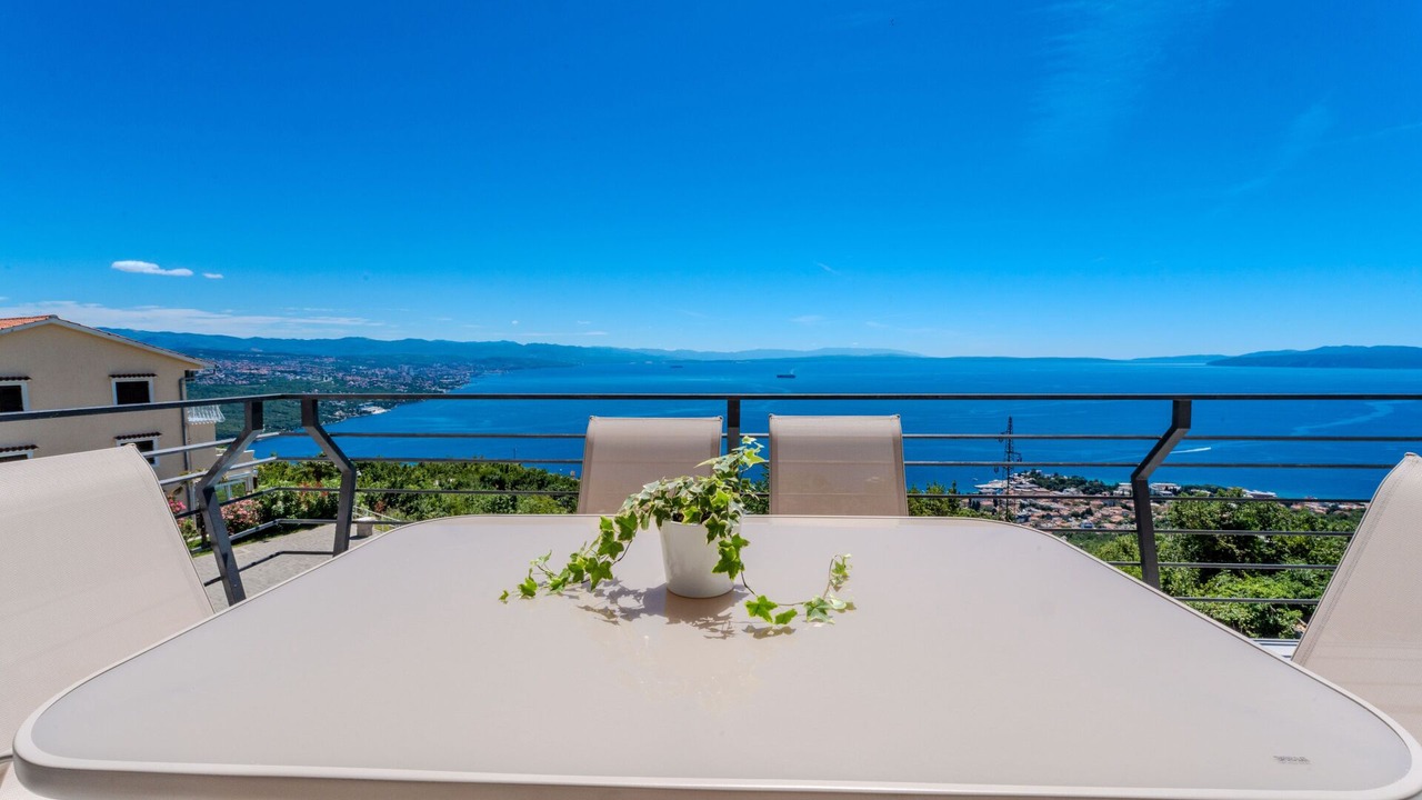 Photo of Outdoor in Bregi