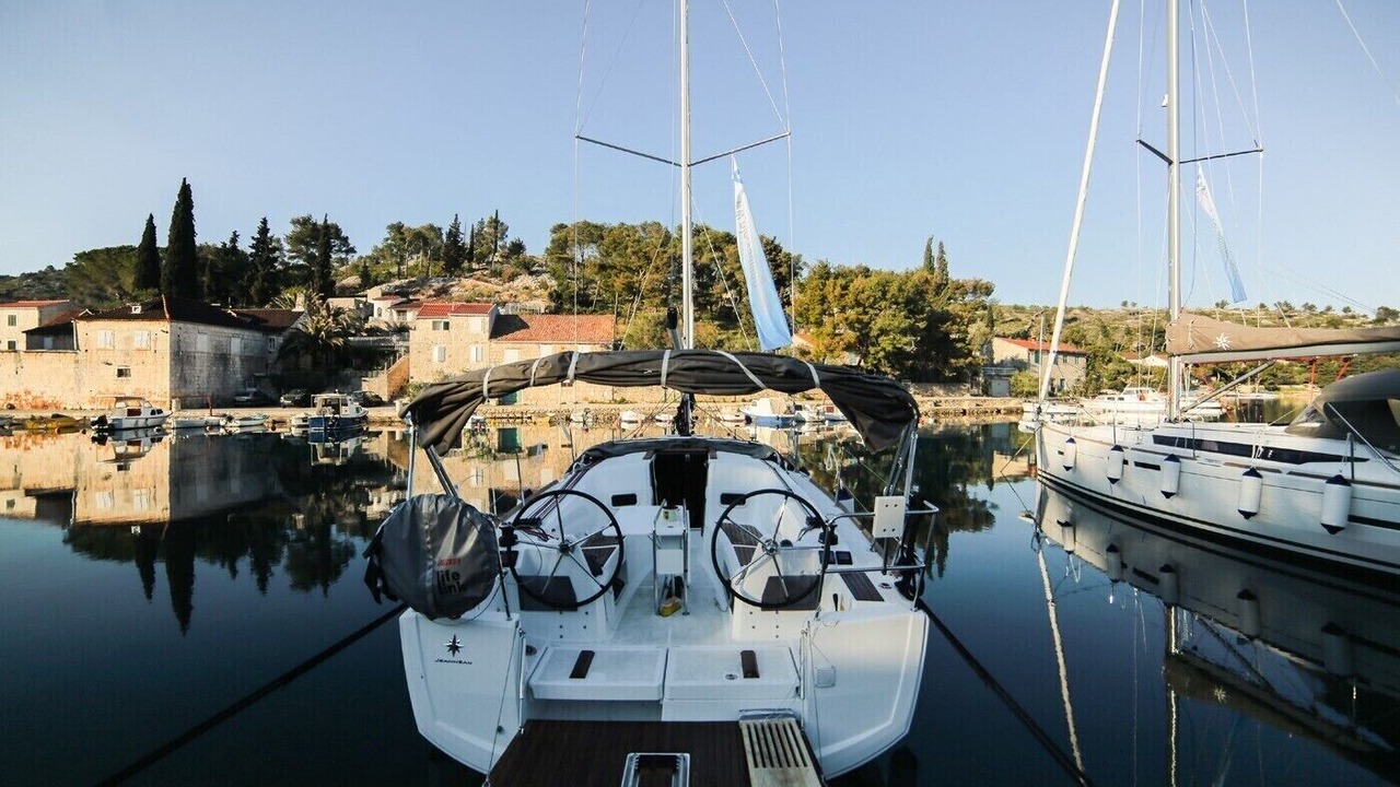 Photo of Others in Ploce
