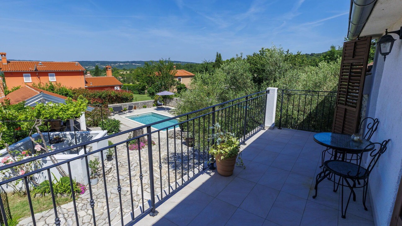 Photo of Patio Balcony in Paradiz
