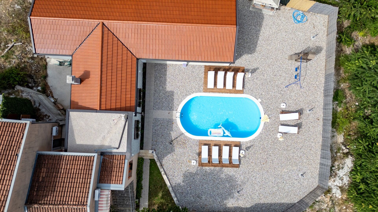 Photo of Outdoor in Momici