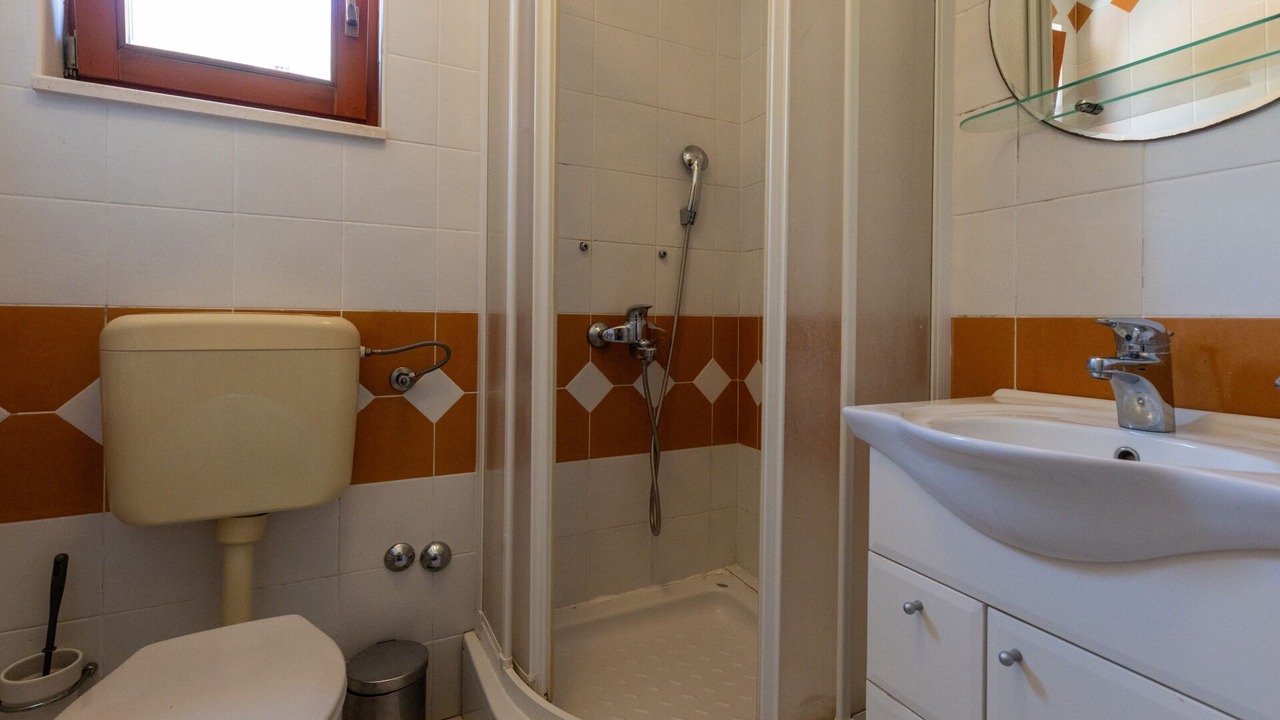 Photo of Bathroom in Momici