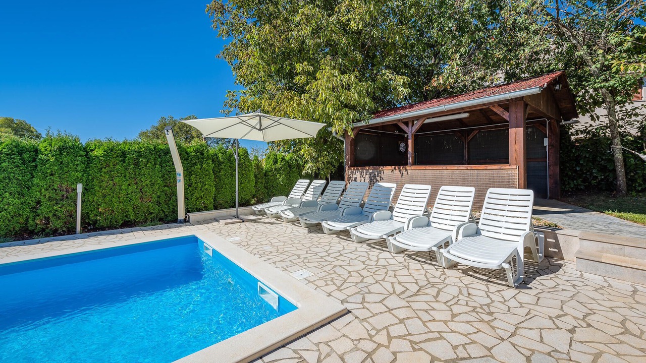 Photo of Outdoor in Lindar