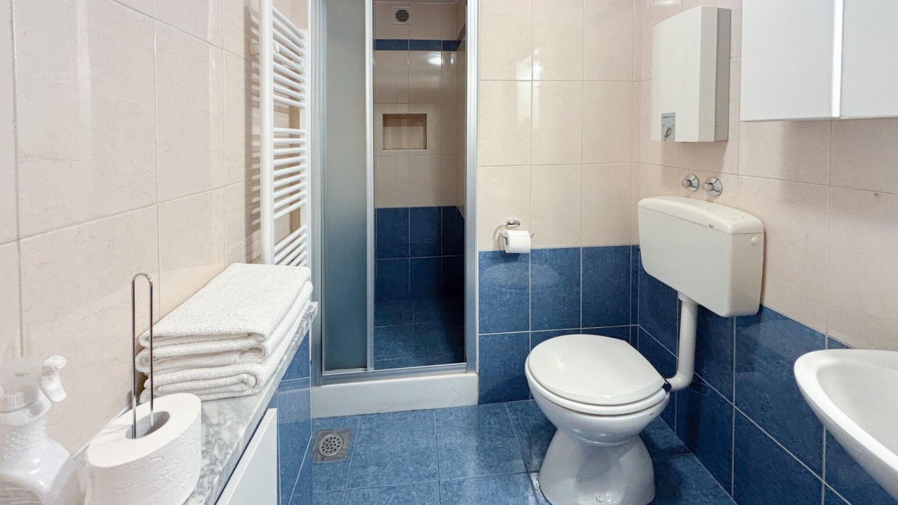 Photo of Bathroom in Jurdani