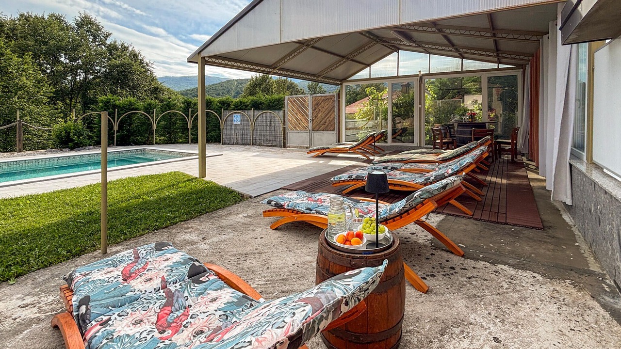 Photo of Outdoor in Jurdani