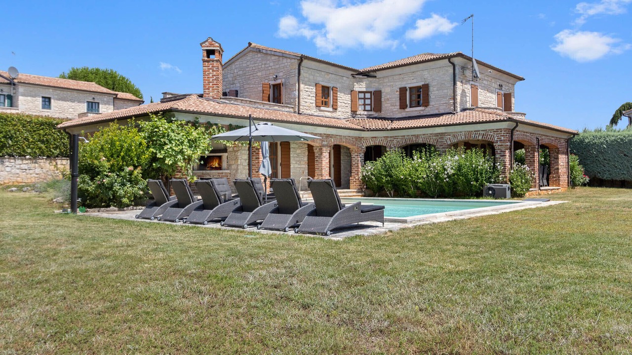 Photo of Outdoor in Stifanici