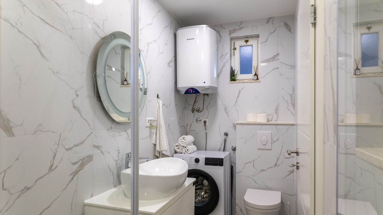 Photo of Bathroom in Grubine