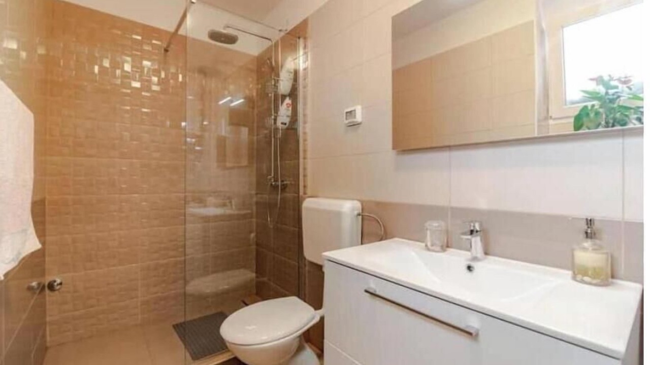 Photo of Bathroom in Loborika