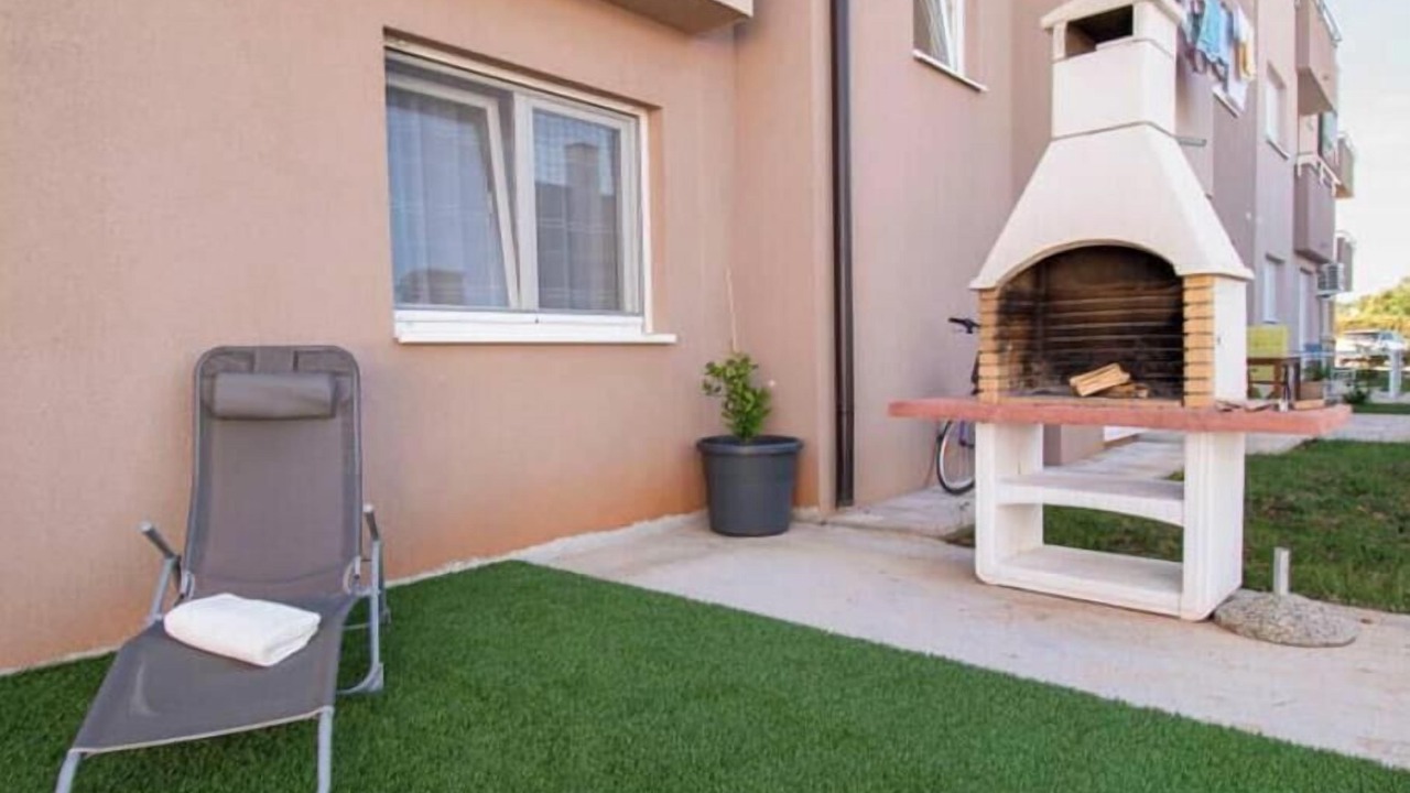 Photo of Patio Balcony in Loborika
