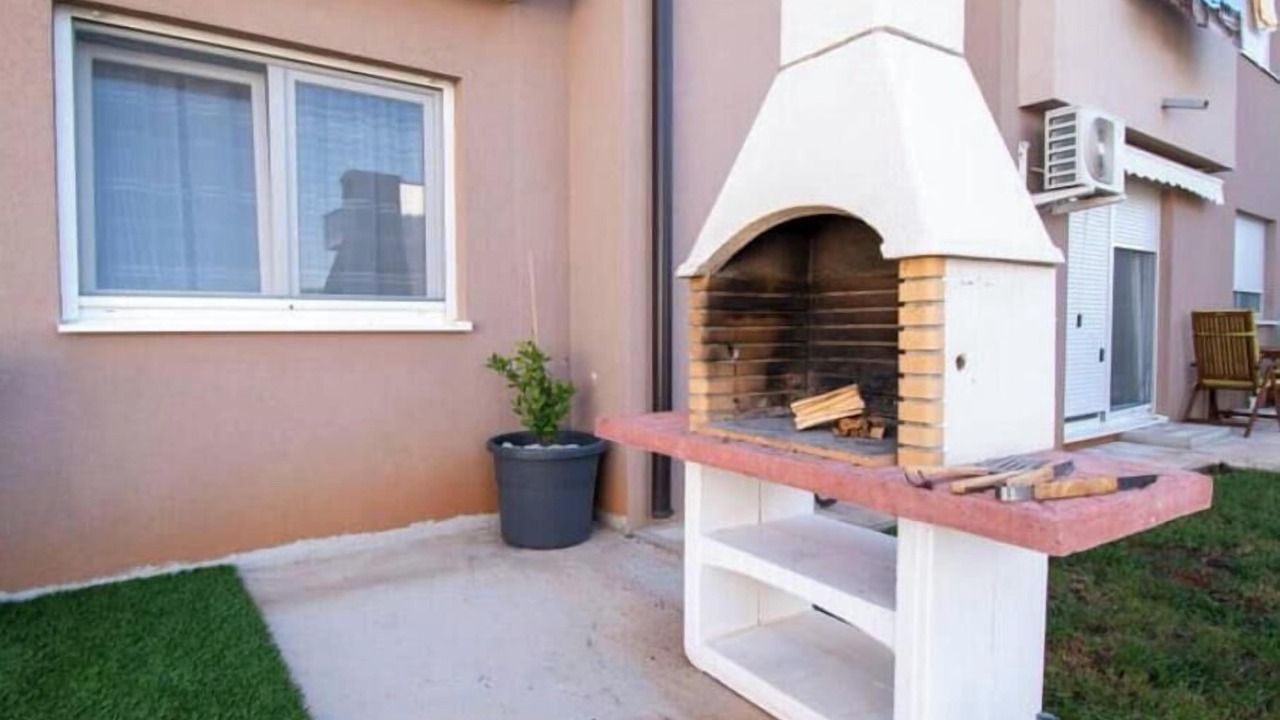Photo of Patio Balcony in Loborika