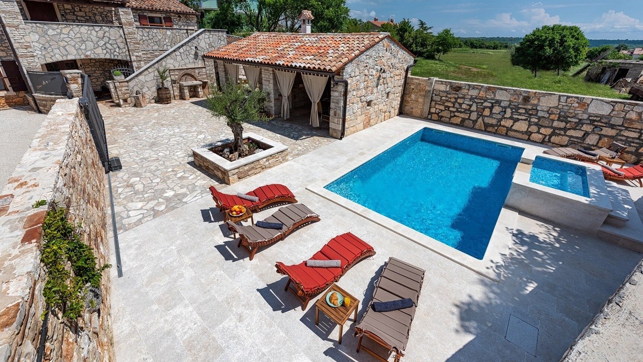 Photo of Outdoor in Marcana