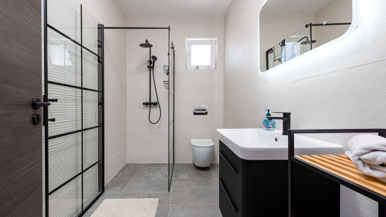 Photo of Bathroom in Vir